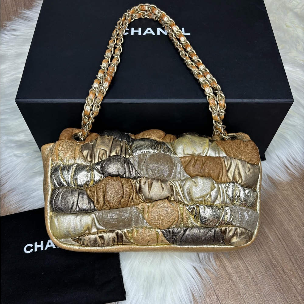 🤎RARE✨ Chanel Gold Bubble Quilt Bag ✨🤎 - Picture 3 of 17